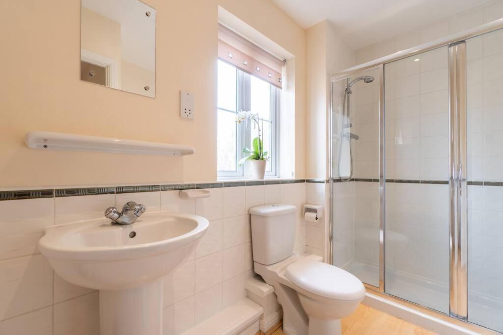 Bristol's Coach House - 2 Bedroom Detached With Secure Parking Apartament